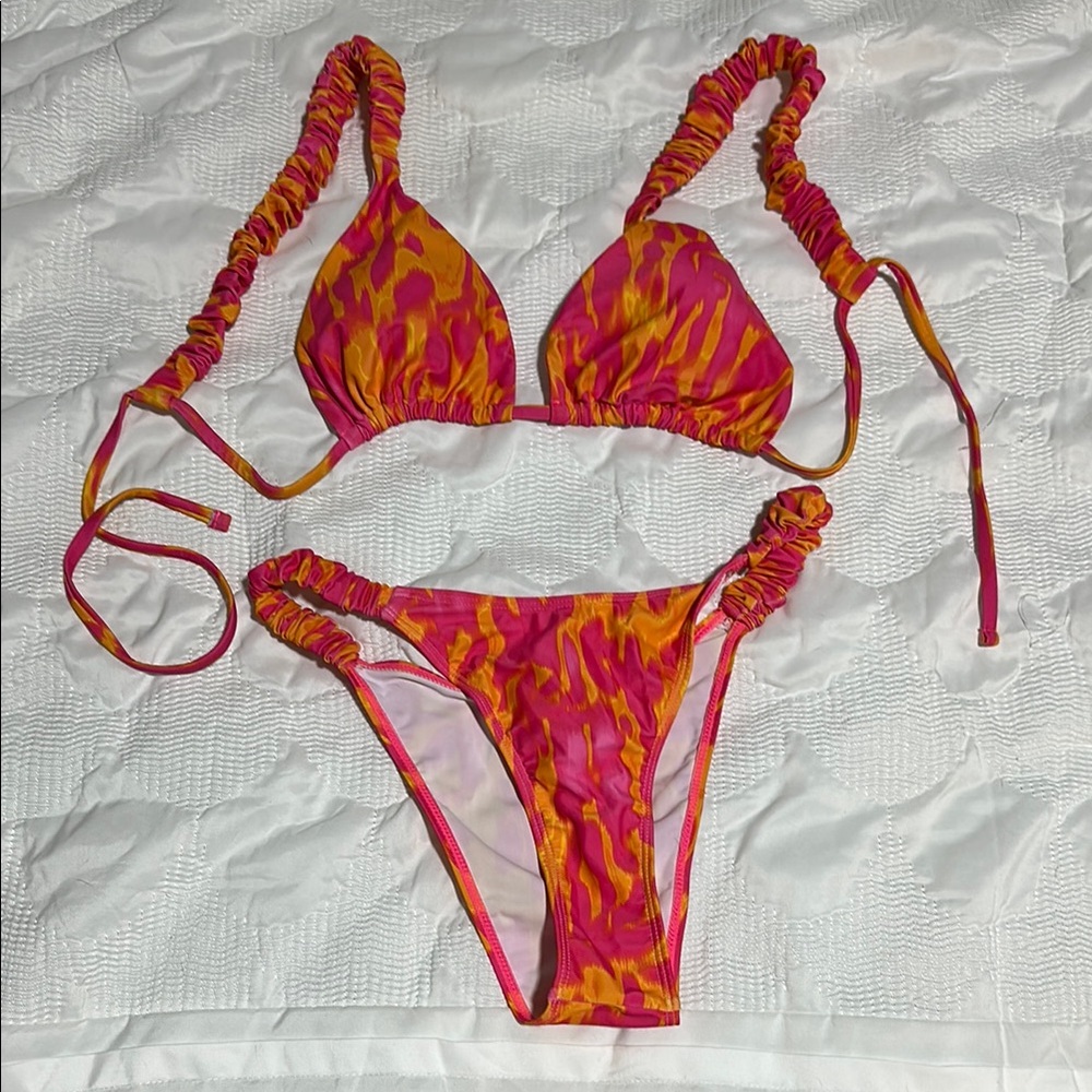 Shein Vibrant Pink and Orange Bikini Set size medium